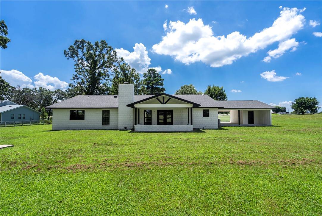 Lincoln, AR 72744,21158 W Highway 62