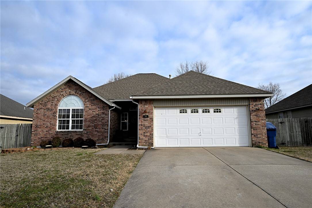 Siloam Springs, AR 72761,709 Amanda Dr
