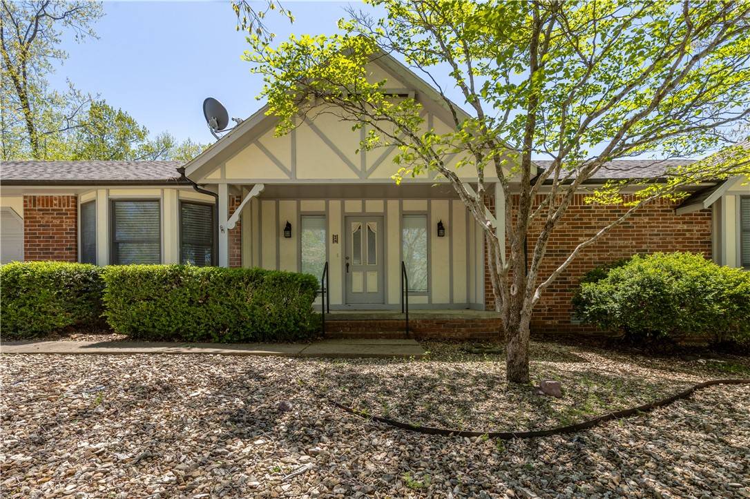 Bella Vista, AR 72715,1 Sandon Ln