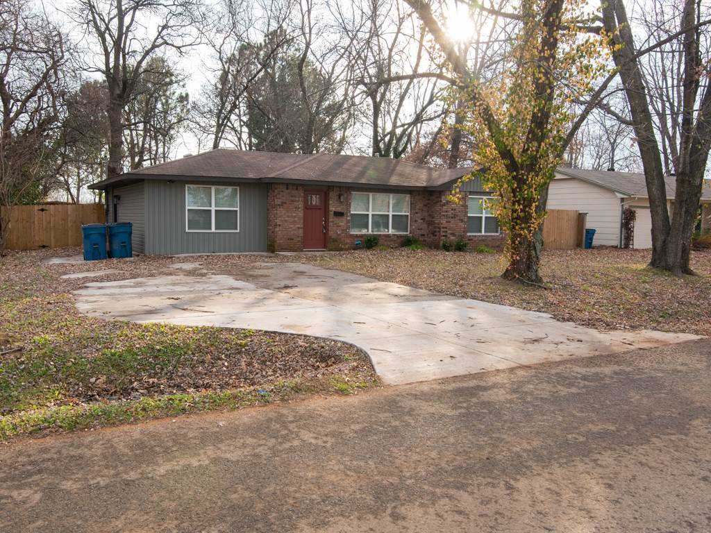 Bentonville, AR 72712,1006 SE 4th St
