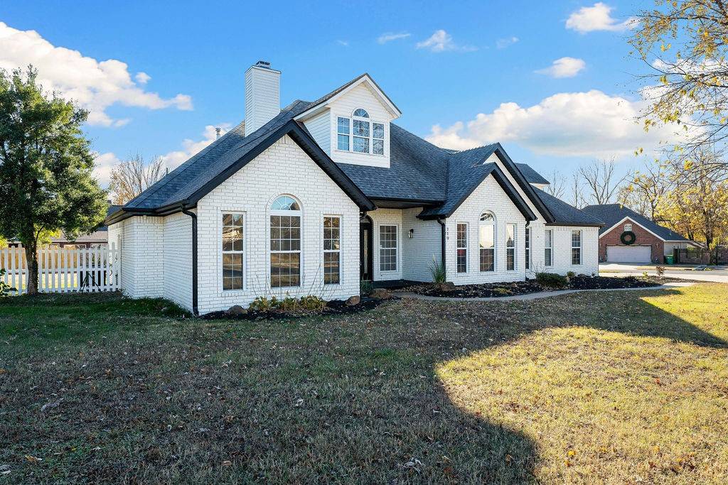 Centerton, AR 72719,119 Elm St