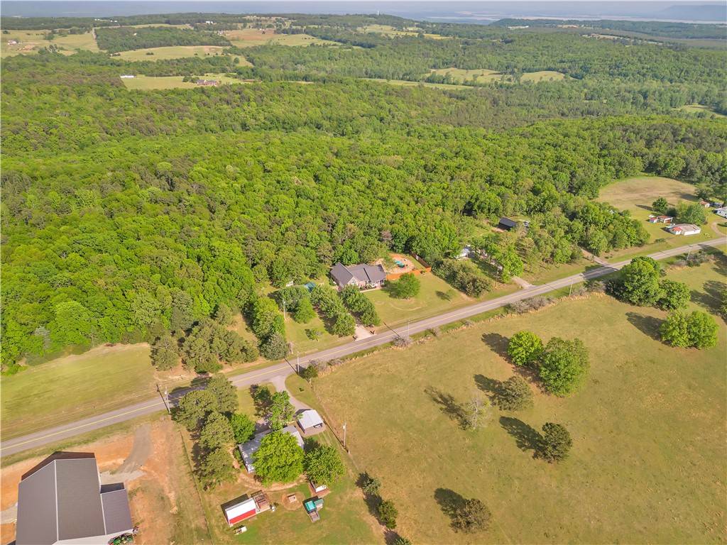 Russellville, AR 72802,910 Page Rd