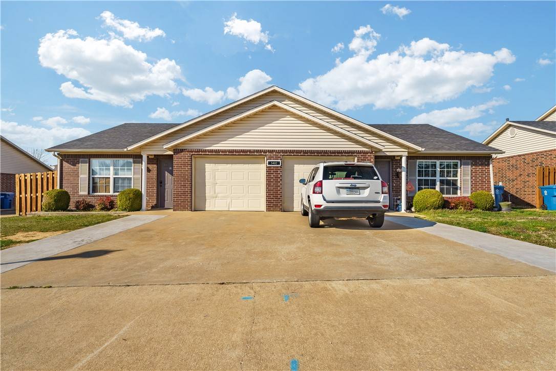 Bentonville, AR 72712,3304 SW Landau Ct