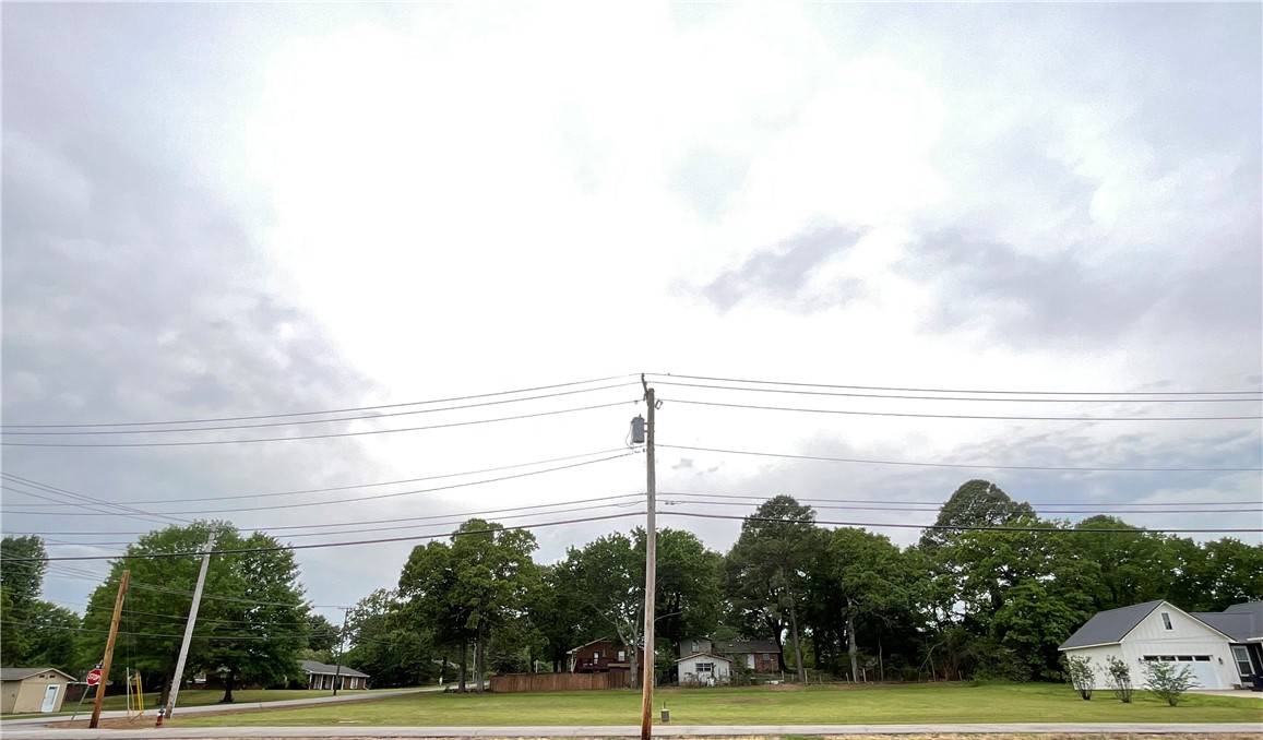 Clarksville, AR 72830,Vine & Maple