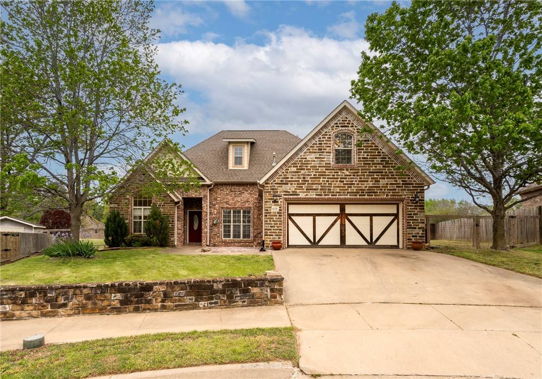 Siloam Springs, AR 72761,608 Grand Ct