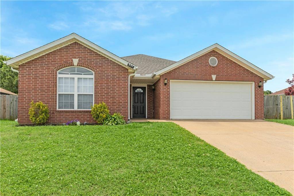 Centerton, AR 72719,501 Firewood Dr