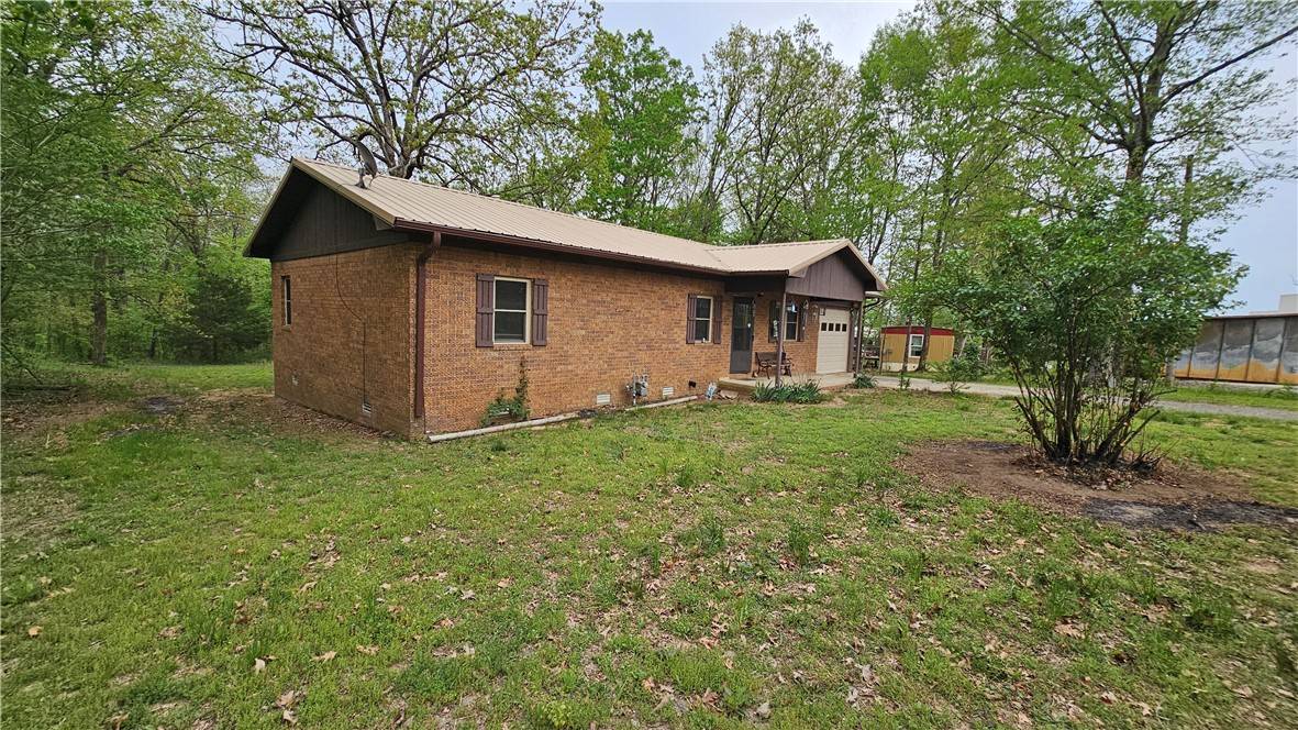 Clinton, AR 72031,3100 N Highway 65