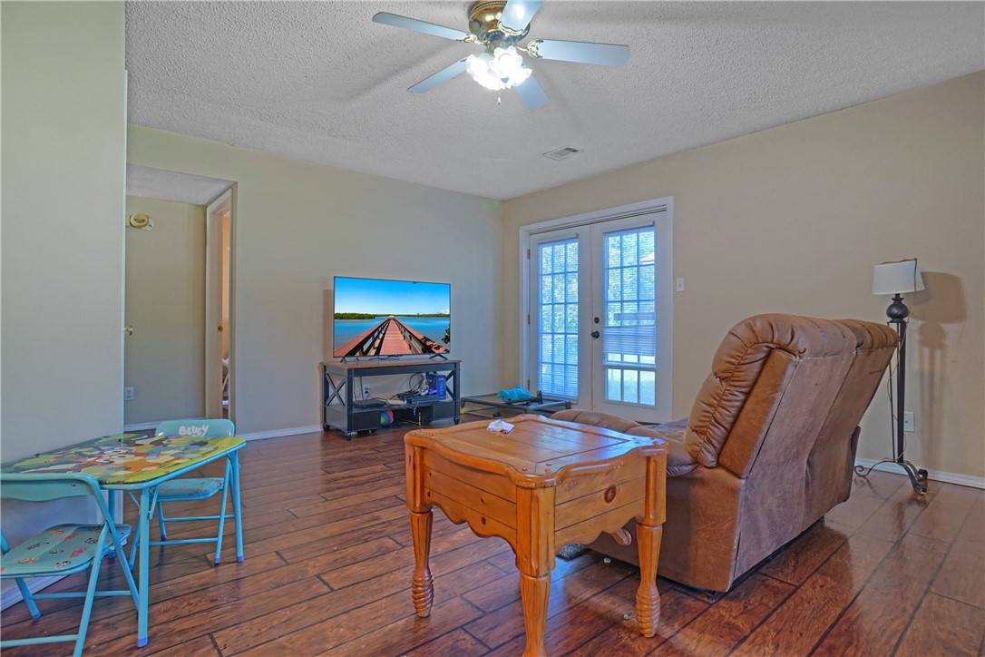 Russellville, AR 72802,702 E 23rd St