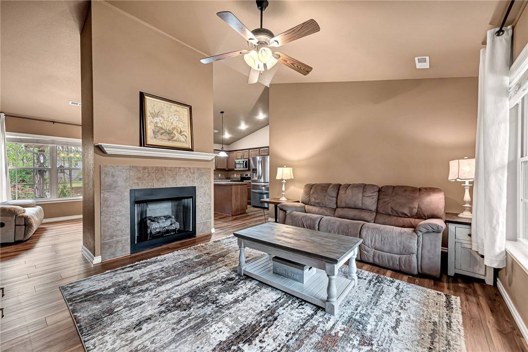 Bella Vista, AR 72714,10 Slaggford Ln