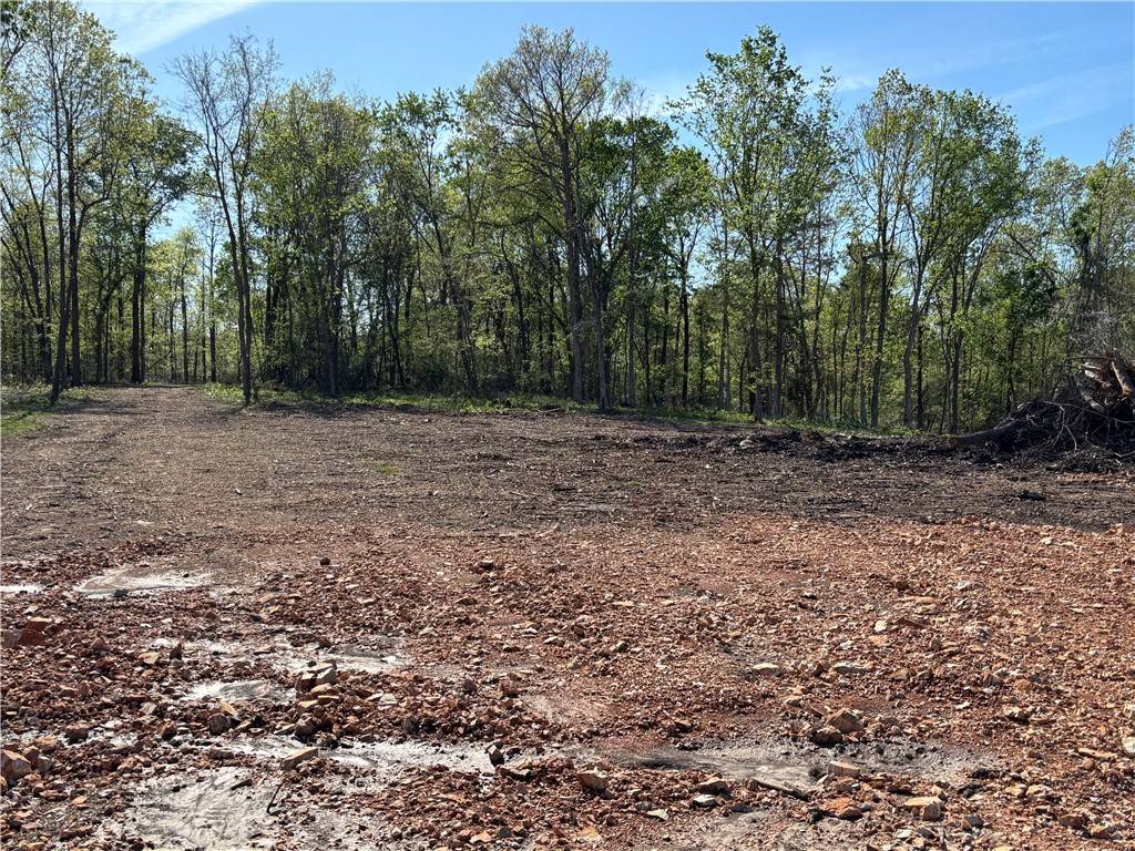 Huntsville, AR 72740,001 Madison 8735