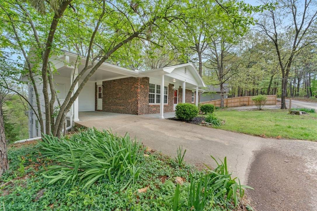 Eureka Springs, AR 72632,102 Jordan Dr