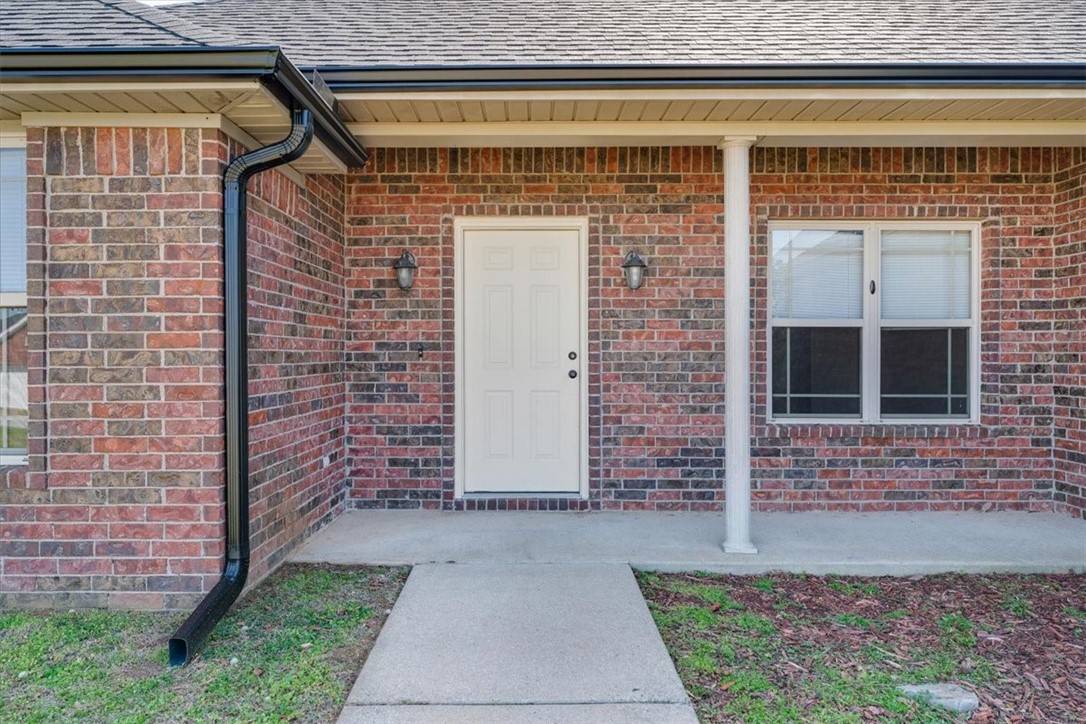 Centerton, AR 72719,320 Division St