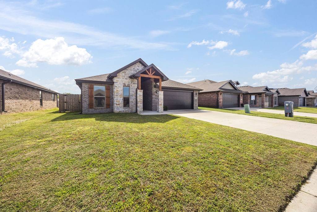 Bentonville, AR 72713,6000 Hoover St