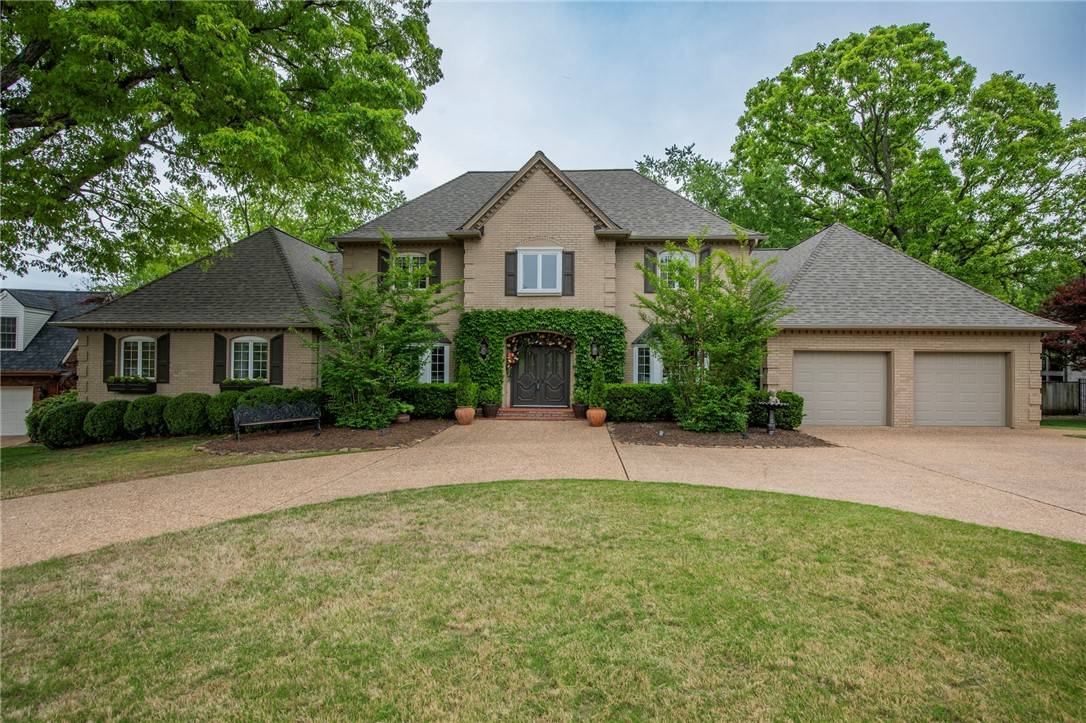 Bentonville, AR 72712,214 El Contento Dr