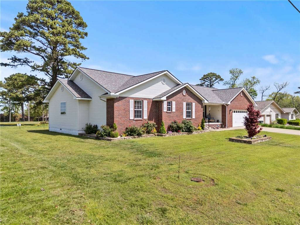 Holiday Island, AR 72631,29 Indian Wells Dr