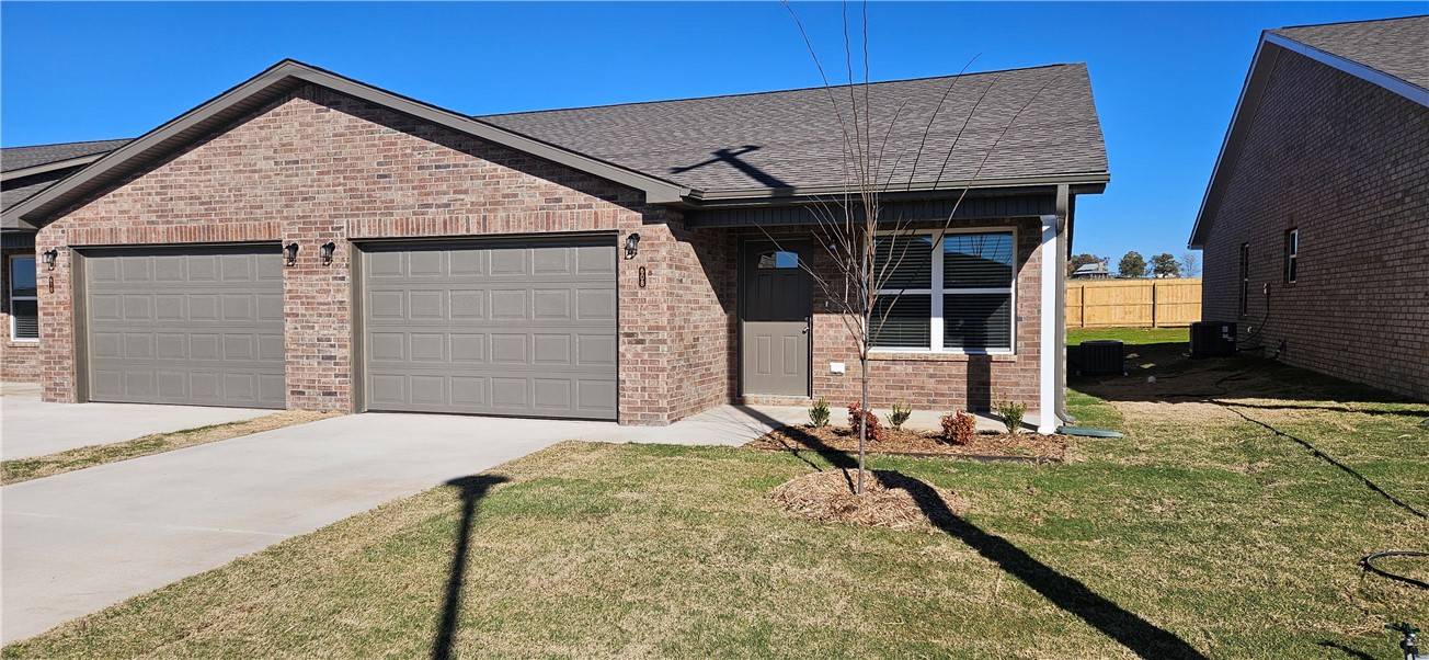 Highfill, AR 72712,6812 NW Trevy St