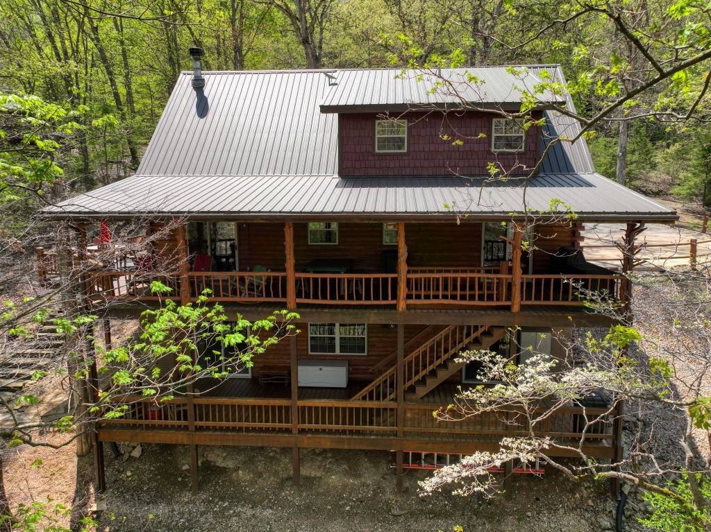 Eureka Springs, AR 72631,446 Lakeside Rd