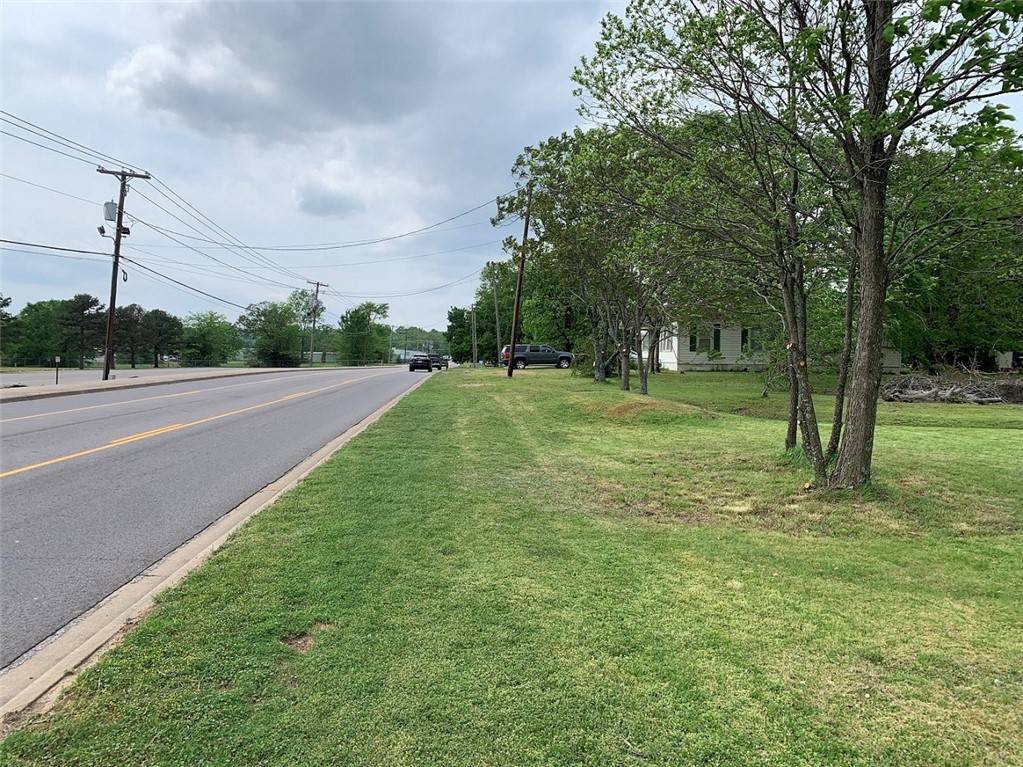 Russellville, AR 72802,1315 E 16th St