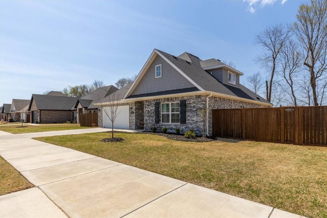 Fayetteville, AR 72764,4865 N Marshall Ave