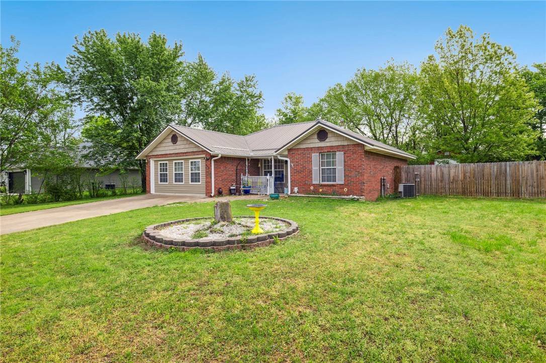 Lincoln, AR 72744,312 Stapleton Pl