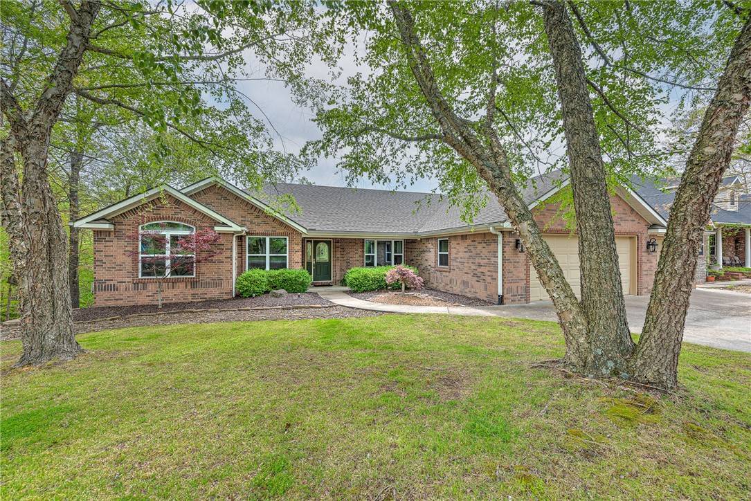 Bella Vista, AR 72715,Address not disclosed