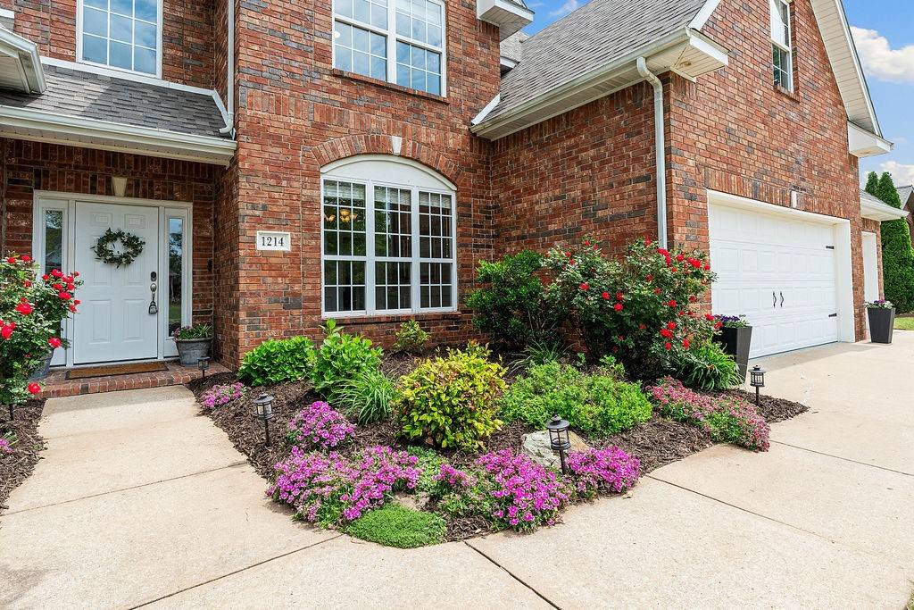 Bentonville, AR 72712,1214 Buckingham Blvd