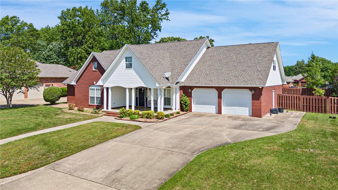 Russellville, AR 72801,2314 W 7th St