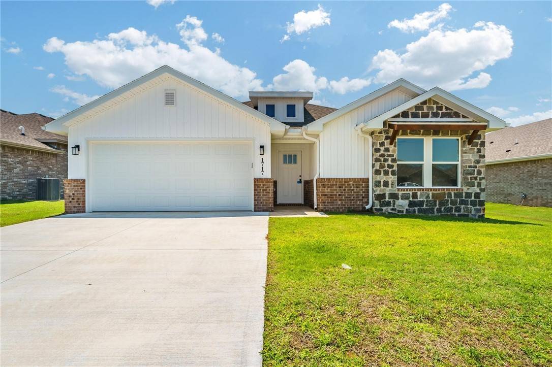 Pea Ridge, AR 72751,1717 Edwards St