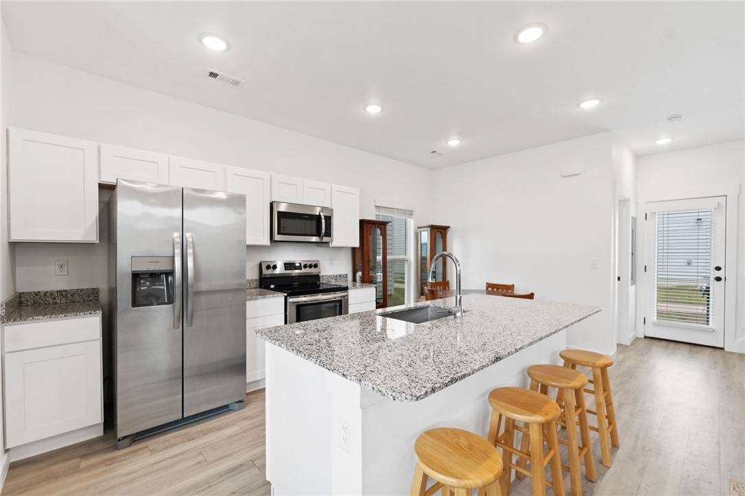 Bentonville, AR 72713,940 Ventnor Ave