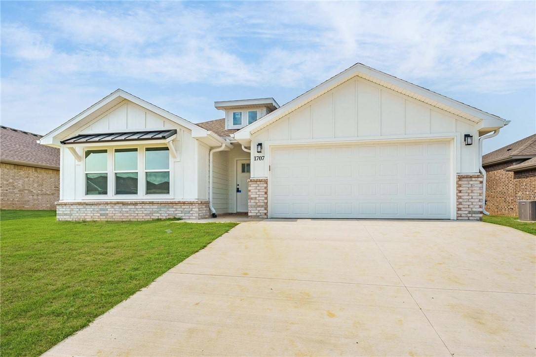 Pea Ridge, AR 72751,1707 Edwards St