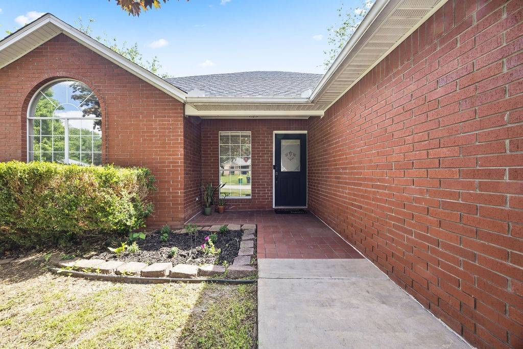 Farmington, AR 72730,87 Northaven St