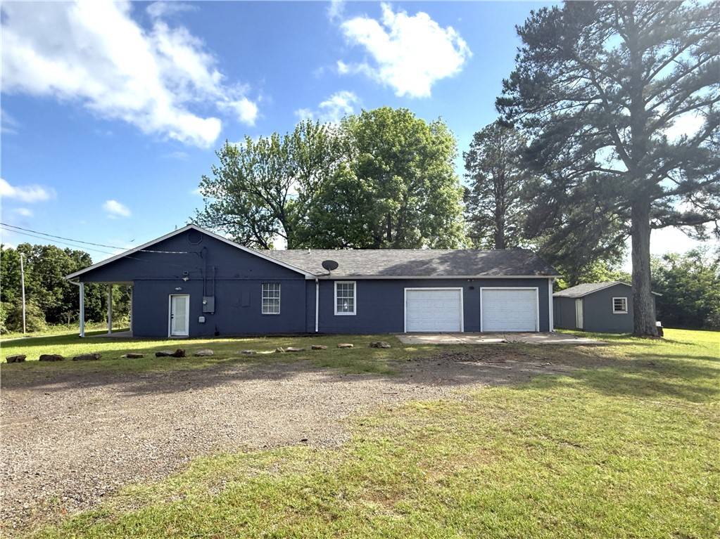 Dover, AR 72837,1385 Country Club Rd