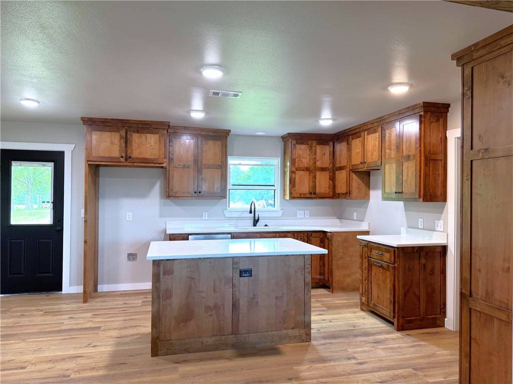 Hector, AR 72843,226 Maple St