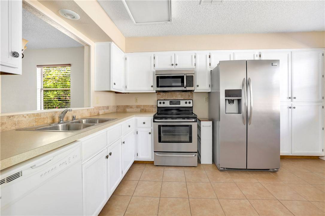 Bella Vista, AR 72714,2 Eleanor Ln