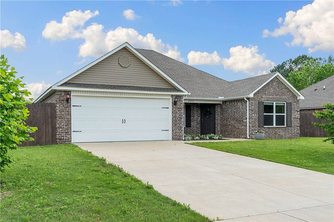 Farmington, AR 72730,2495 Razorback
