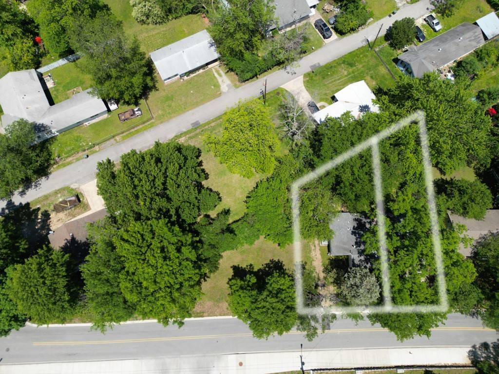 Fayetteville, AR 72703,1230 & 1236 W Mount Comfort Rd