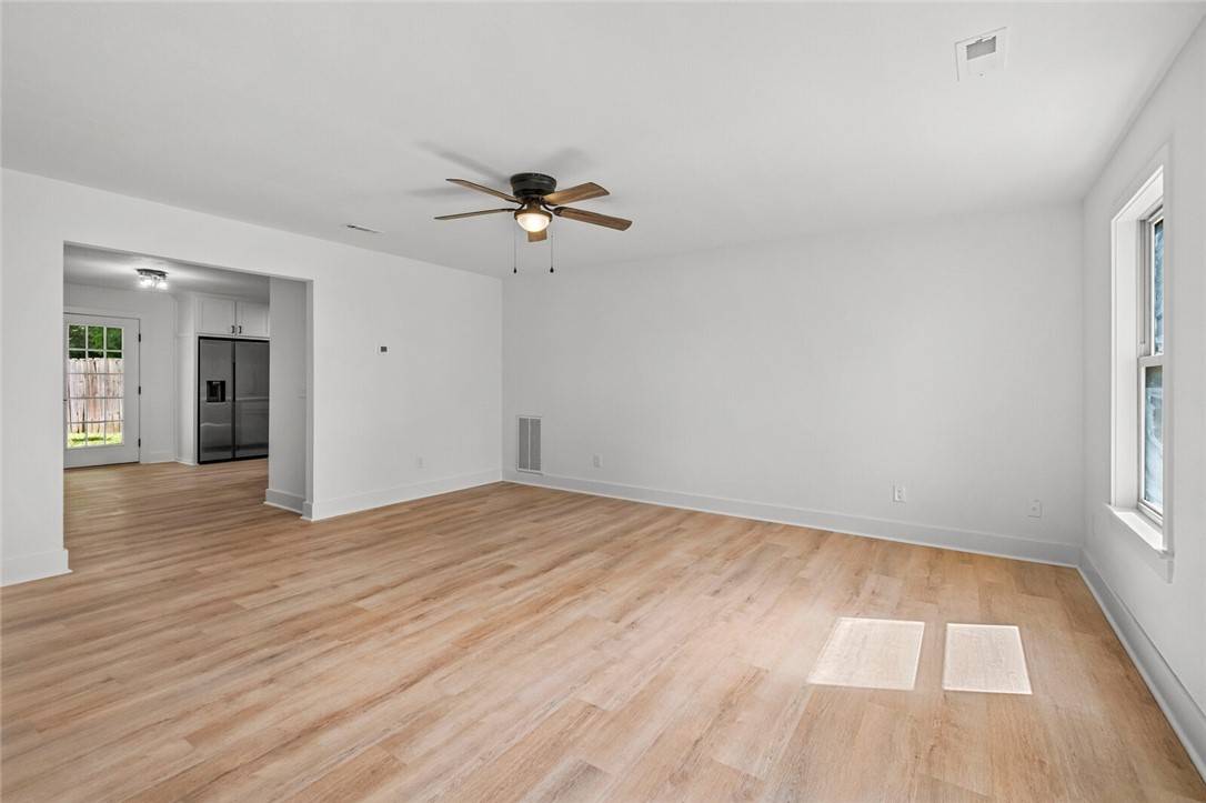 Fayetteville, AR 72704,1439 Timberline Dr