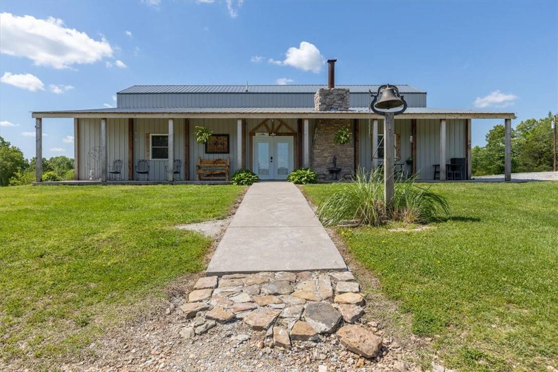 Pineville, MO 64856,1633 Jessie James Rd