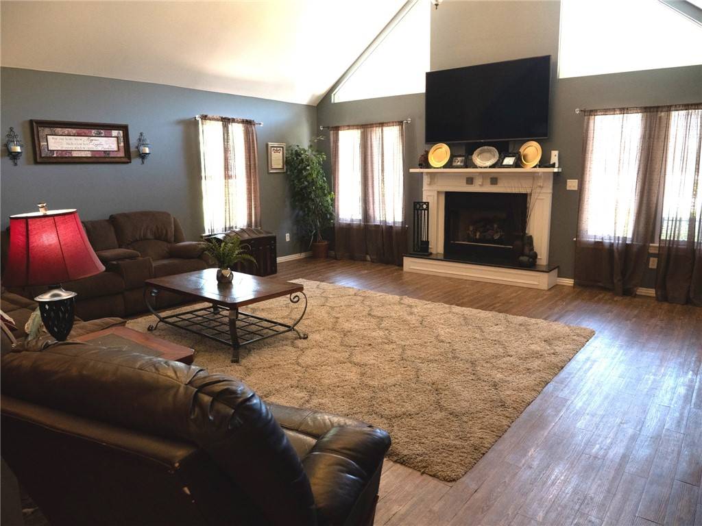 Gravette, AR 72736,15798 Vesper Ln