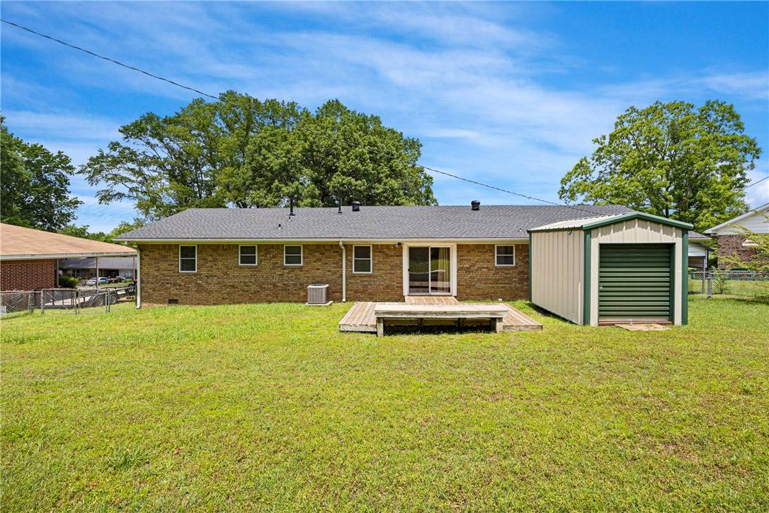 Russellville, AR 72802,208 Date St
