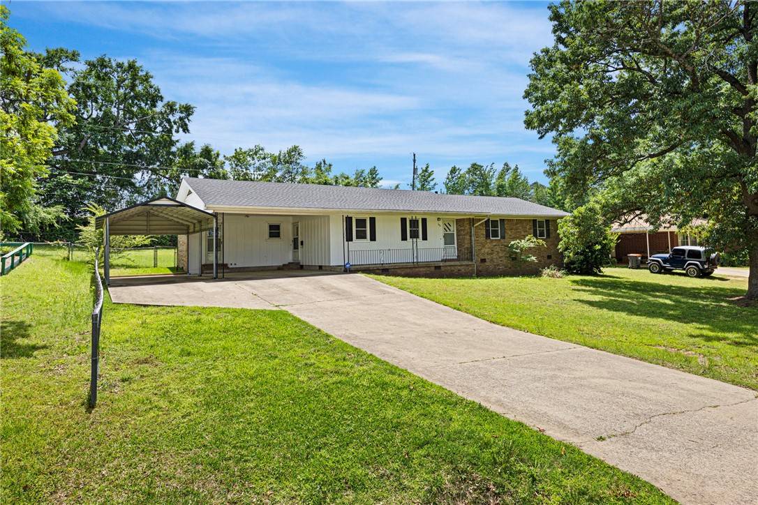 Russellville, AR 72802,208 Date St