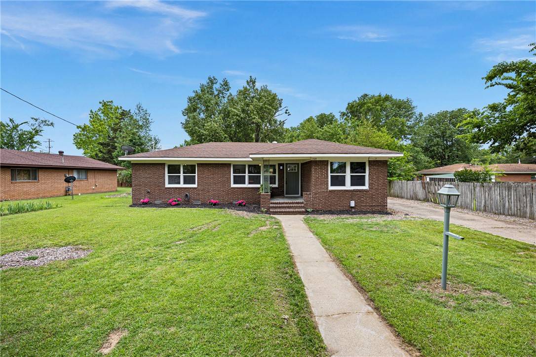 Russellville, AR 72801,508 E 12th St