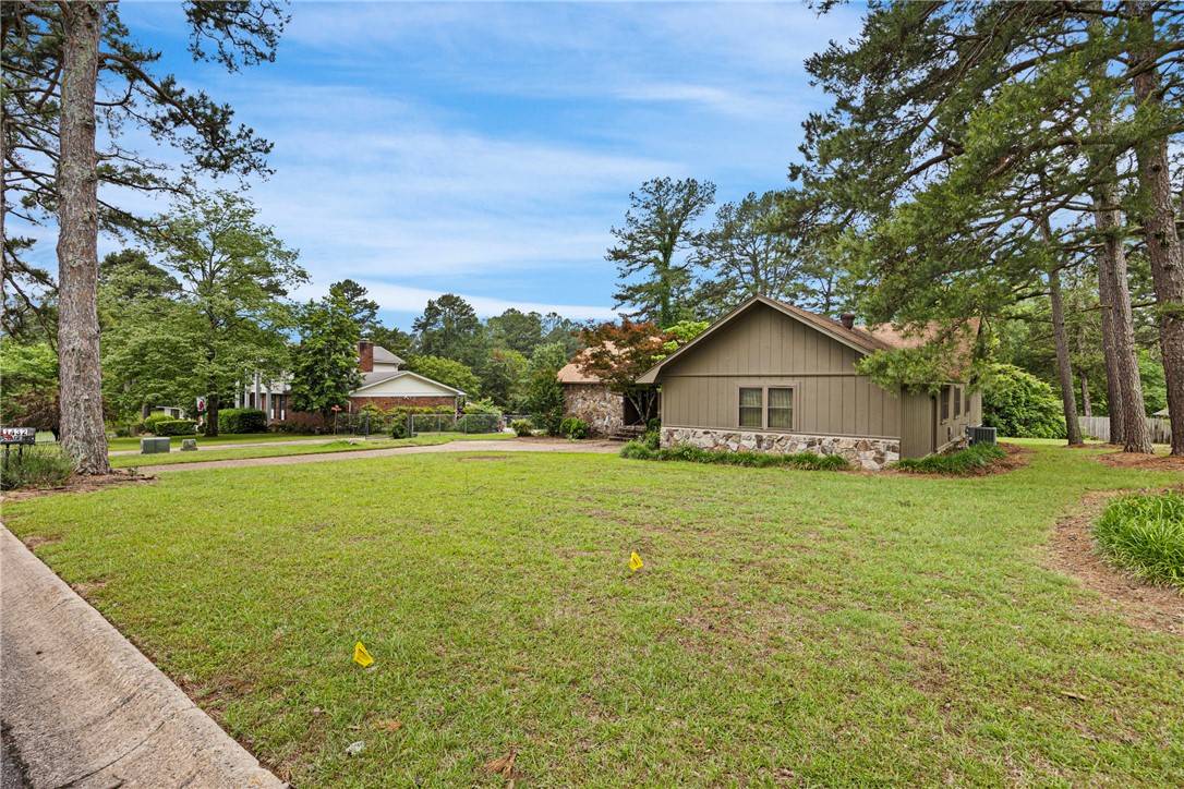 Russellville, AR 72802,1433 Shalimar Cir