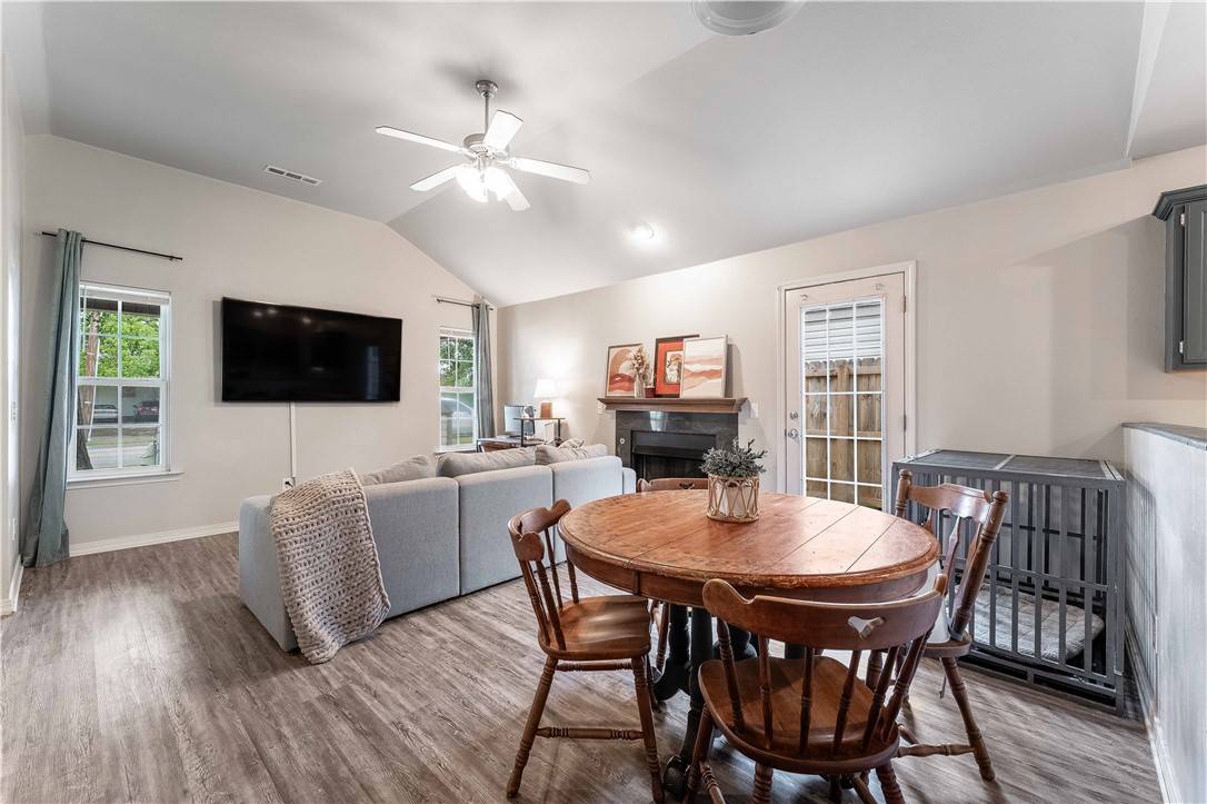 Rogers, AR 72758,934 24th St