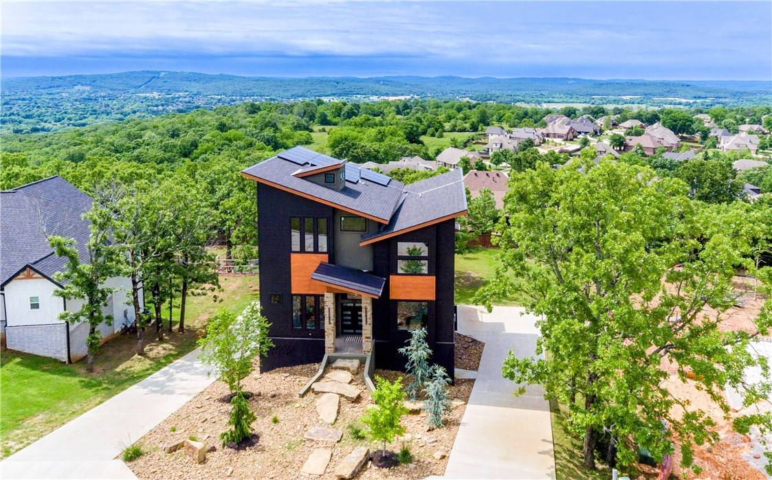 Fayetteville, AR 72701,675 N Cliffside Dr