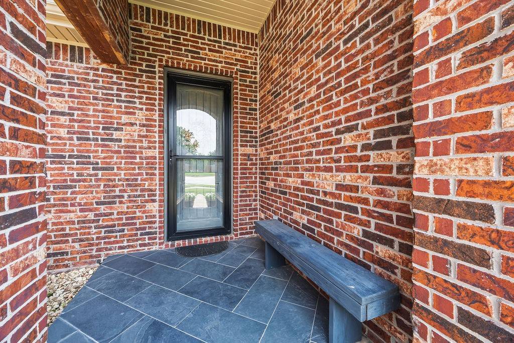 Rogers, AR 72758,4609 W Waters Edge Dr