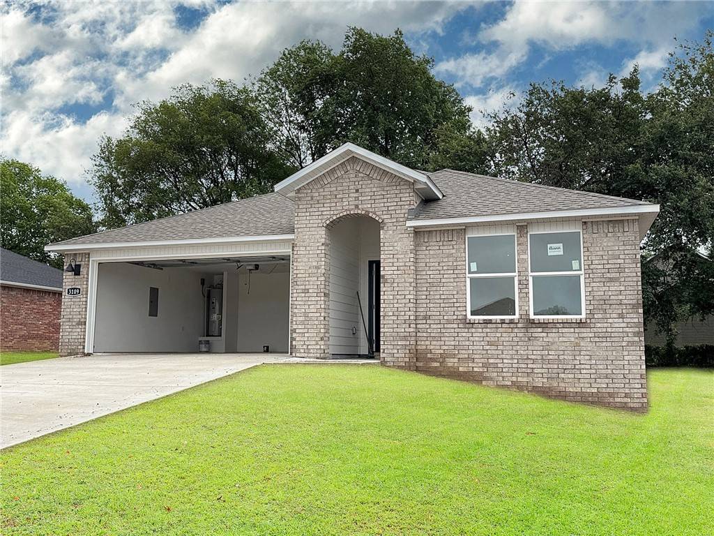Siloam Springs, AR 72761,3109 N Bella St