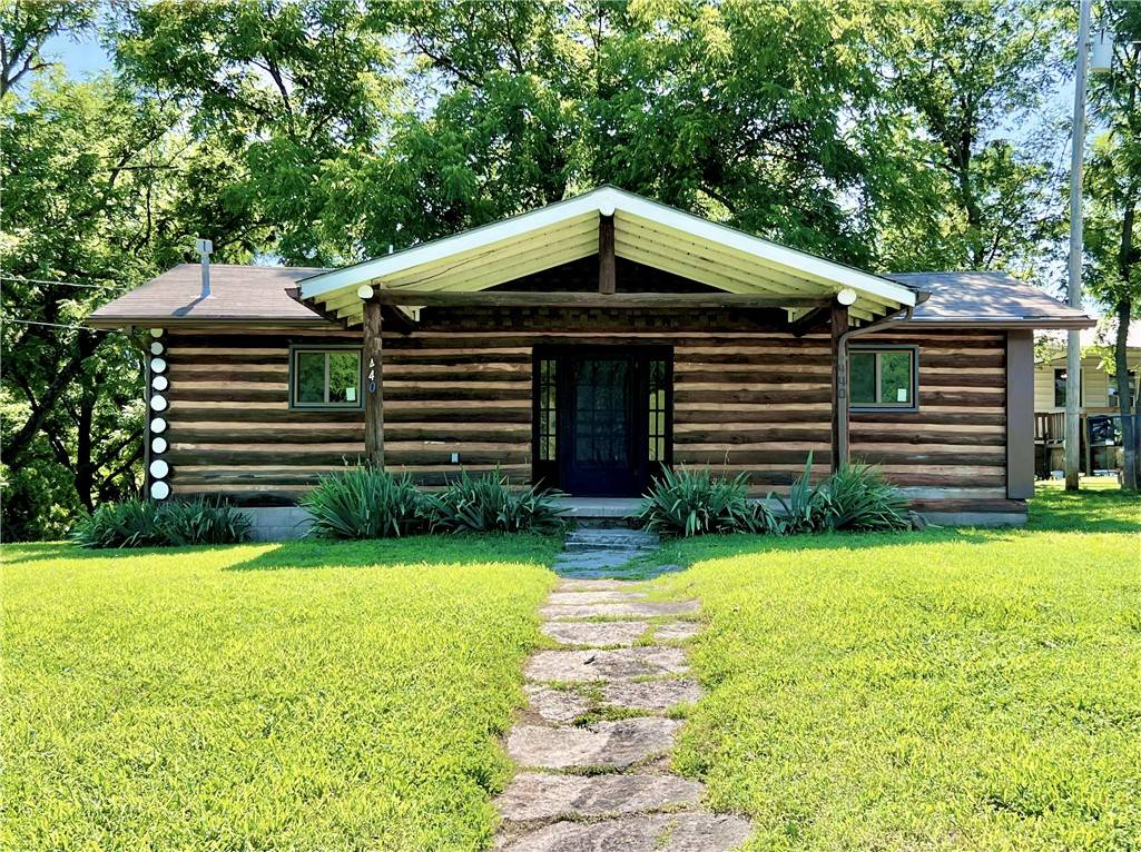 Sulphur Springs, AR 72768,440 N Duff Ave