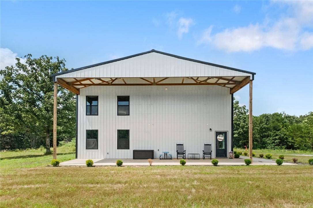 Gravette, AR 72736,20684 Leonard Ranch Rd