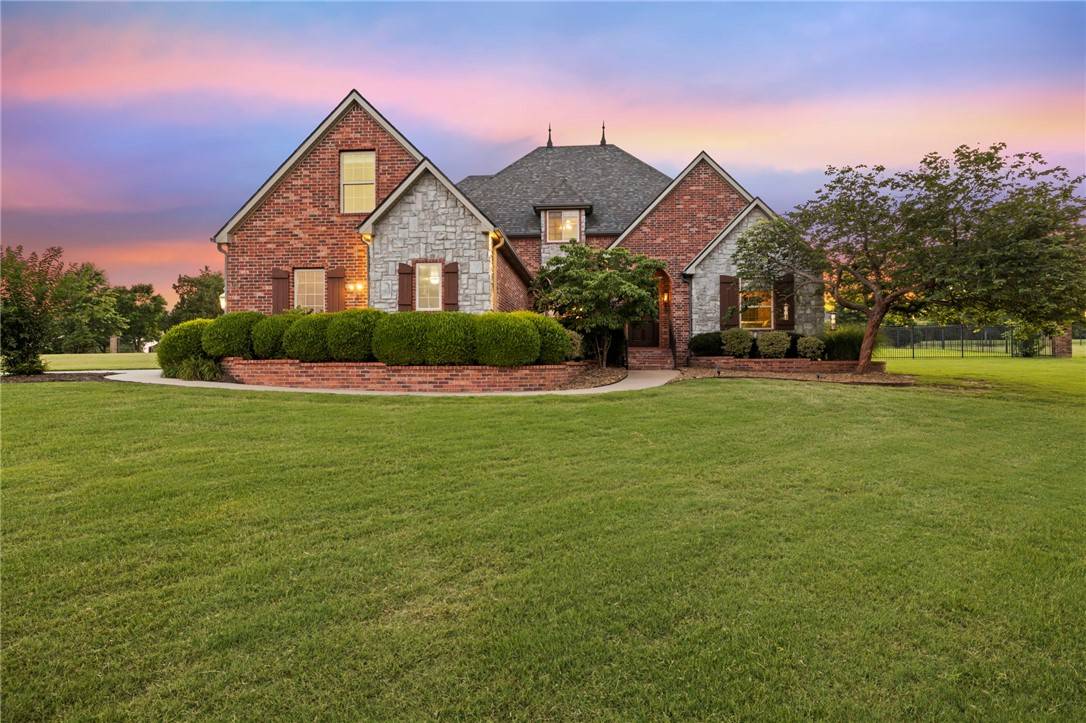 Bentonville, AR 72712,10849 Rosehaven Ln